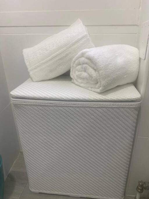 Apartamento En Toledo Ideal Para Visitas A Puy Du Fou Екстер'єр фото