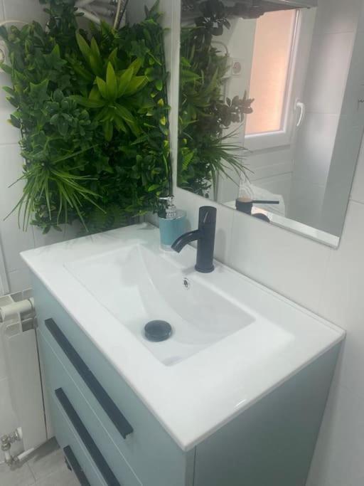 Apartamento En Toledo Ideal Para Visitas A Puy Du Fou Екстер'єр фото
